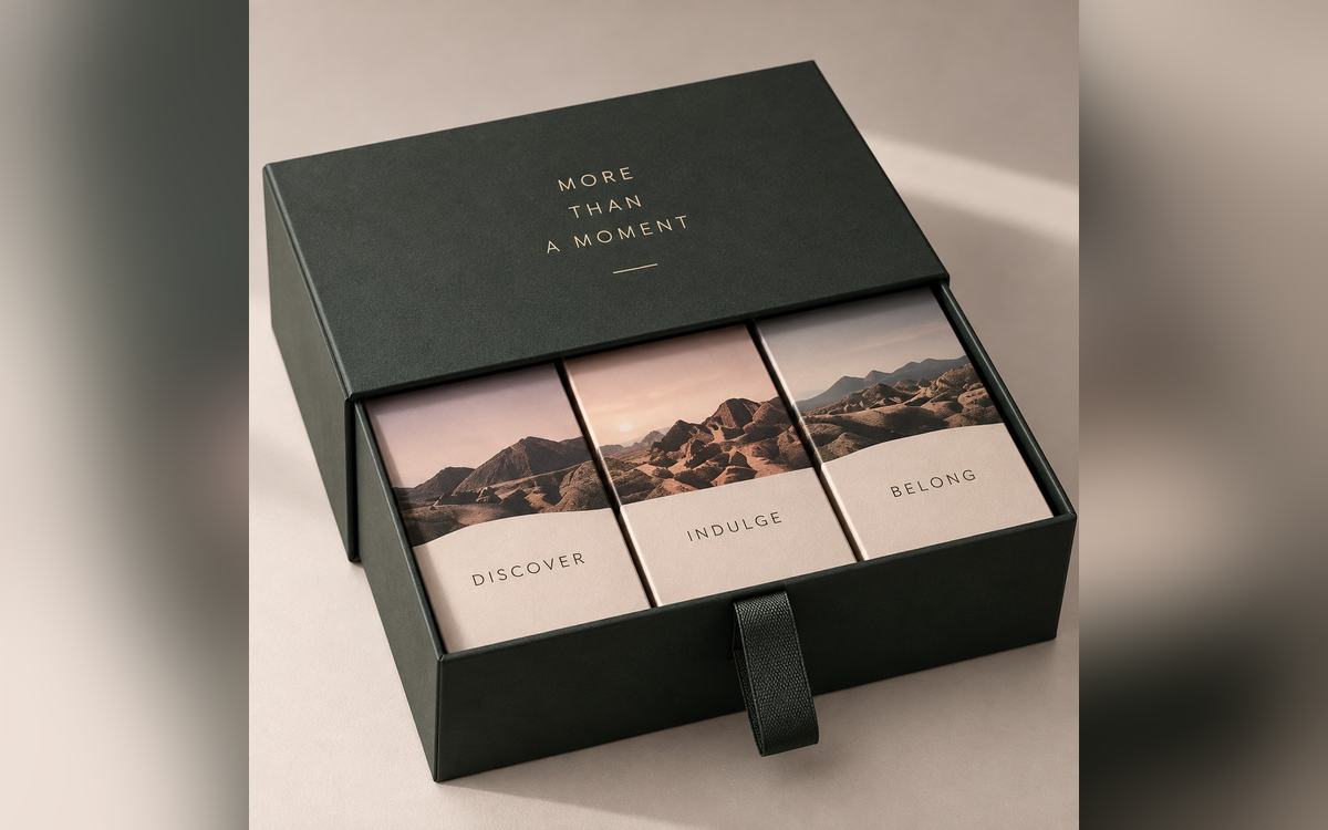 Gourmet tea packaging: a sliding drawer box with three printed compartments