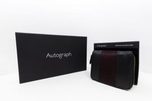 Autograph wallet